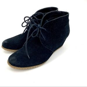 Franco Sarto Acquire suede lace up wedge 8.5m